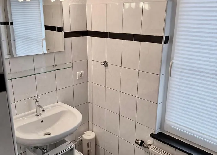 Wuerselen-wiesenhof Apartamento *